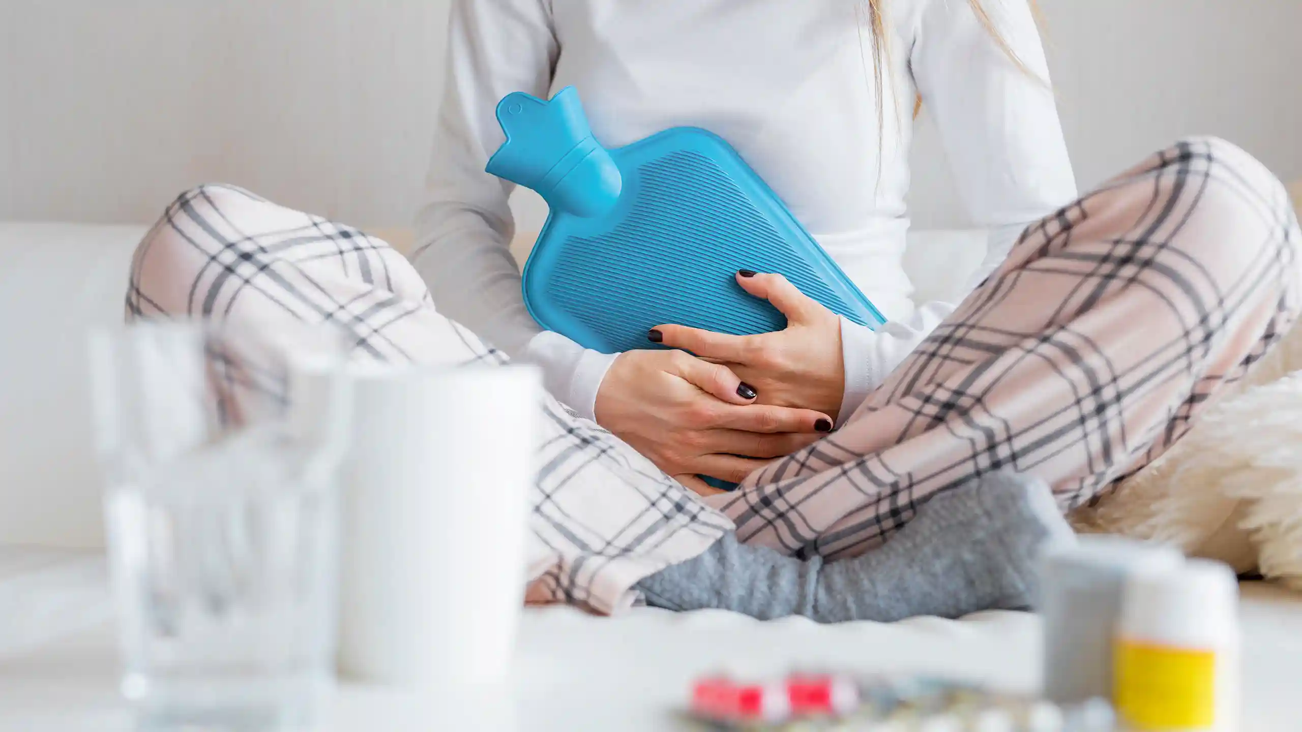 افرازات بيضاء كريمية في اليوم 17 من الدورة هل يدل على حمل؟